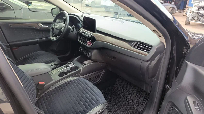 Ford Escape 2020 - 7