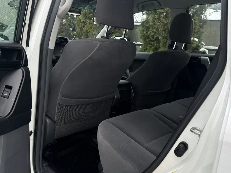 Toyota Land Cruiser Prado 2010 - 11