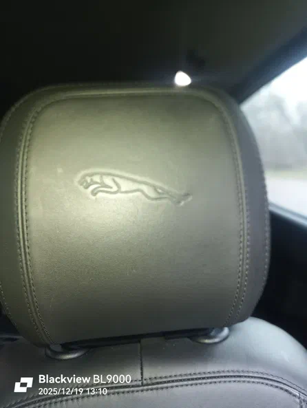 Jaguar E-Pace 2018 - 25