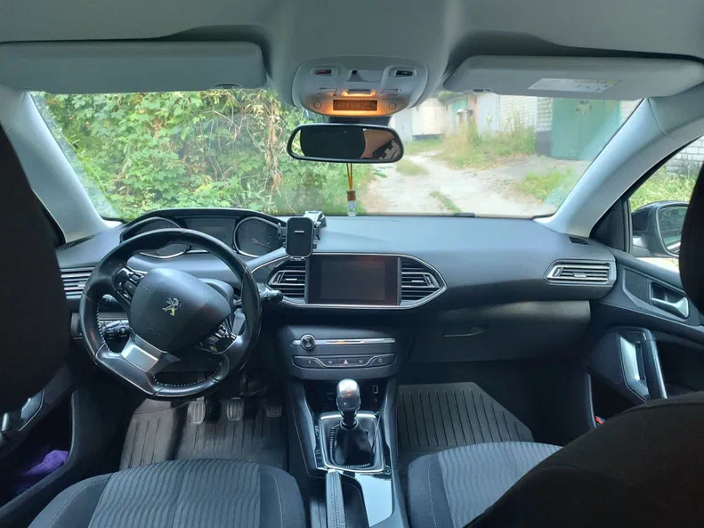Peugeot 308 2015 - 11