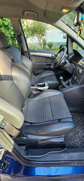 Opel Zafira 2006 - 1