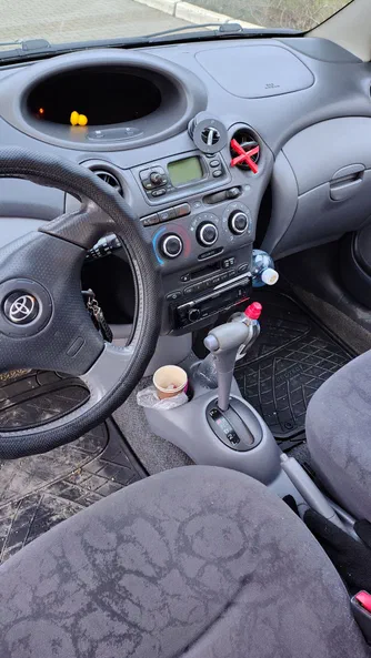 Toyota Yaris 2002 - 6