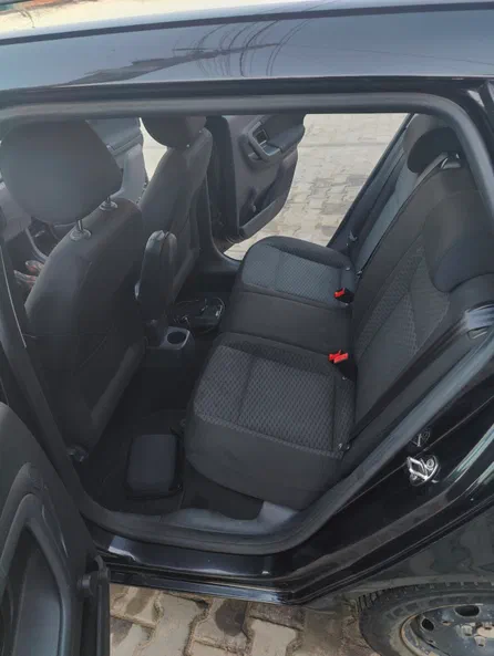 Skoda Fabia 2010 - 12