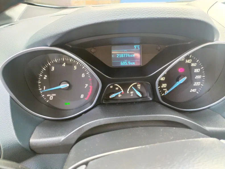 Ford C-MAX 2011 - 17