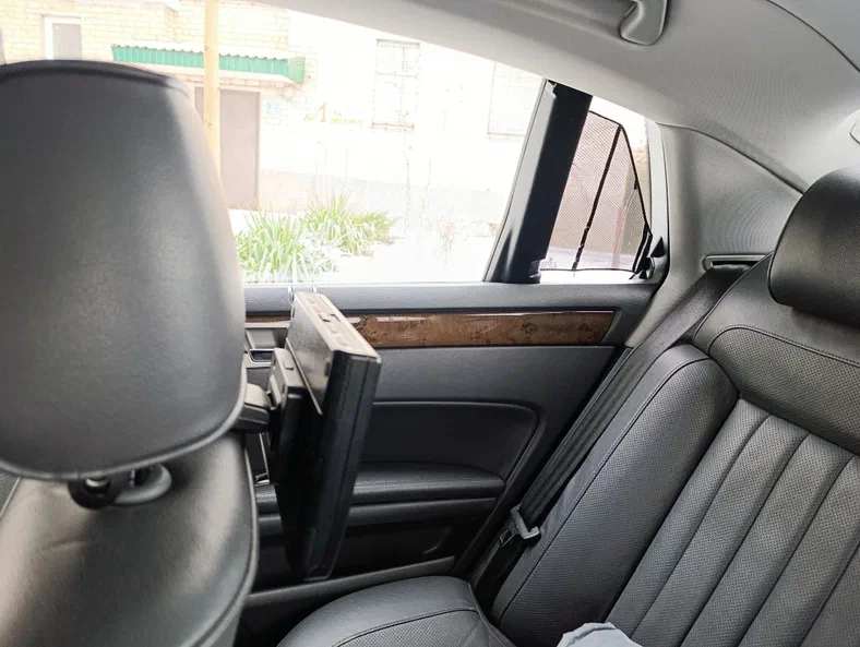 Volkswagen Phaeton 2013 - 19