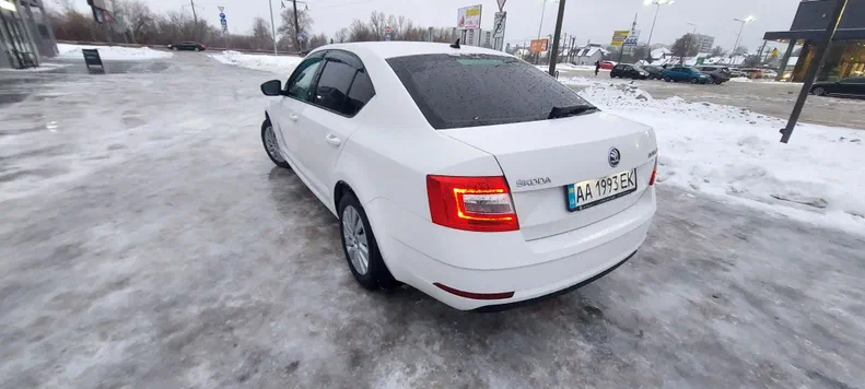Skoda Octavia 2019 - 13
