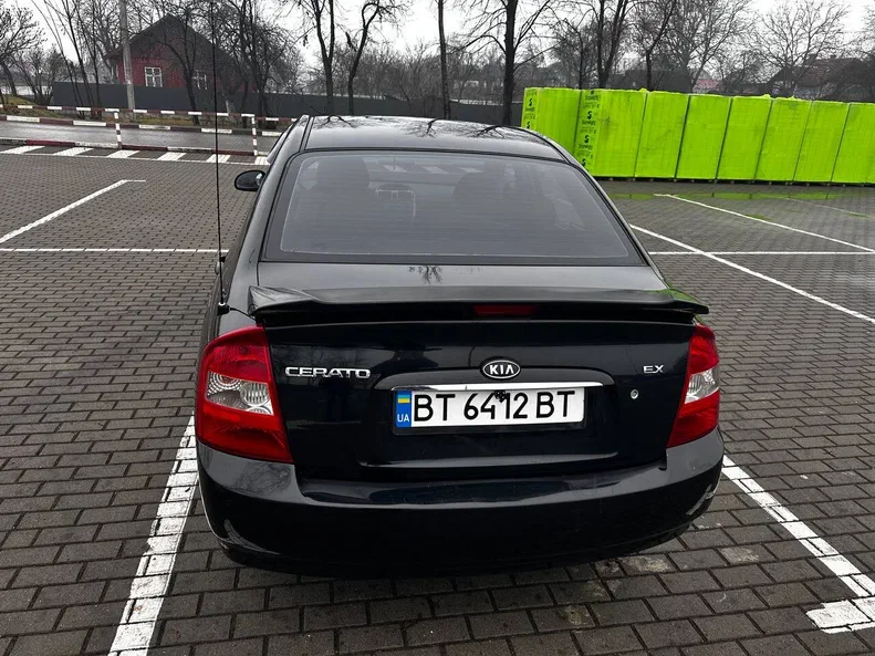 Kia Cerato 2006 - 10