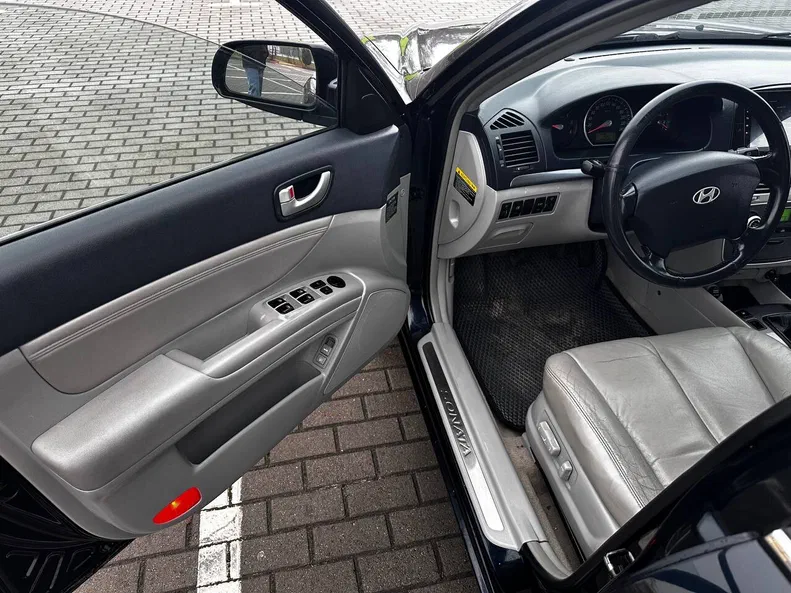 Hyundai Sonata 2007 - 11
