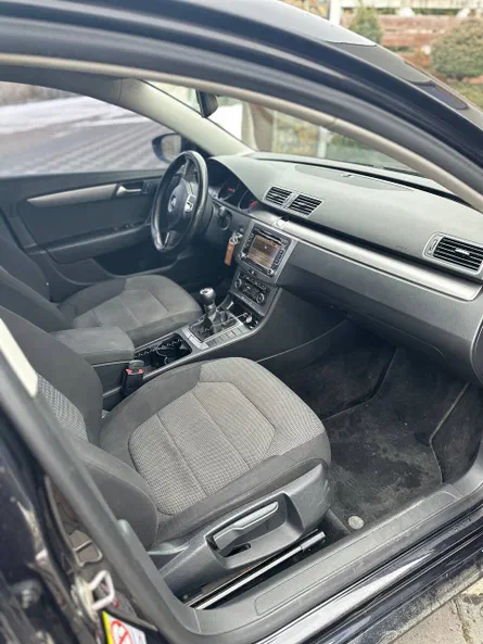 Volkswagen Passat 2011 - 10