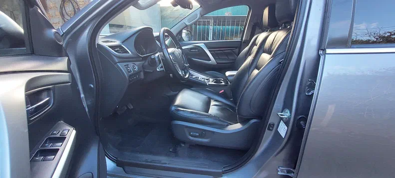 Mitsubishi Pajero Sport 2019 - 9