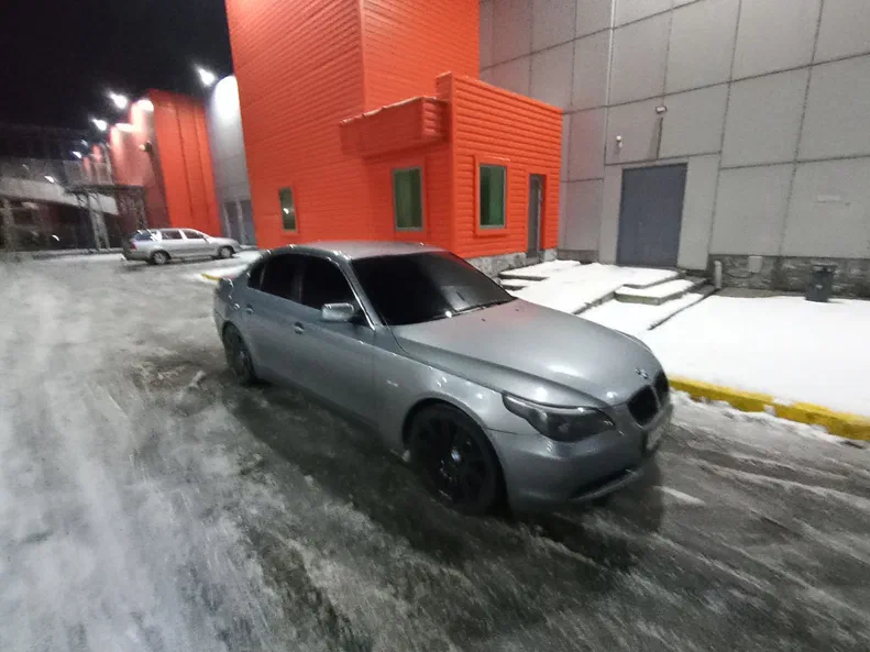 BMW 5 серии 2004
