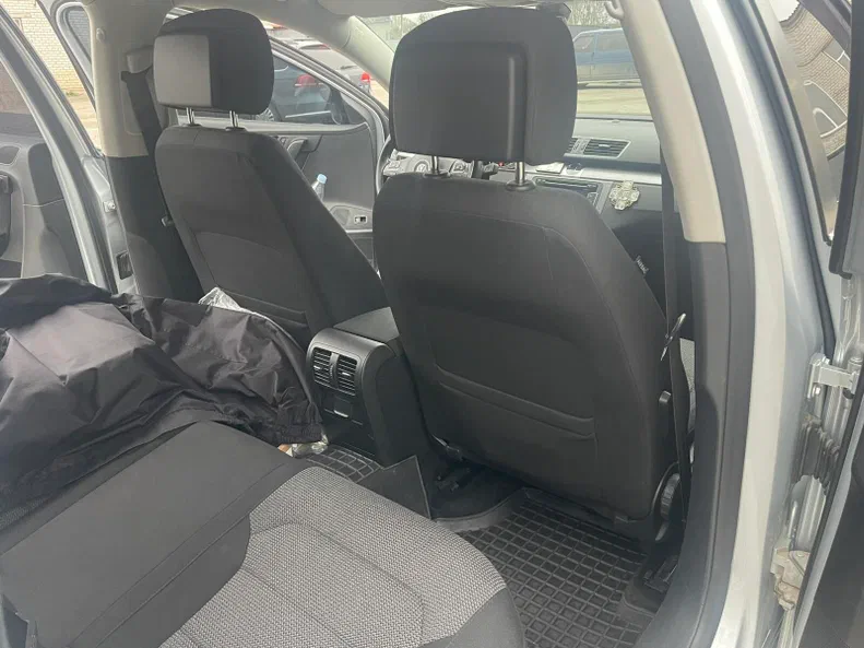 Volkswagen Passat 2012 - 11