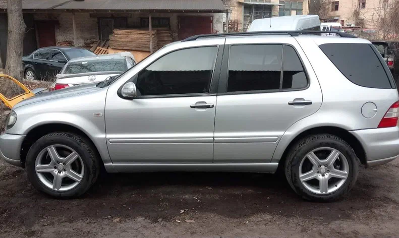 Mercedes-Benz M-Класс 2001