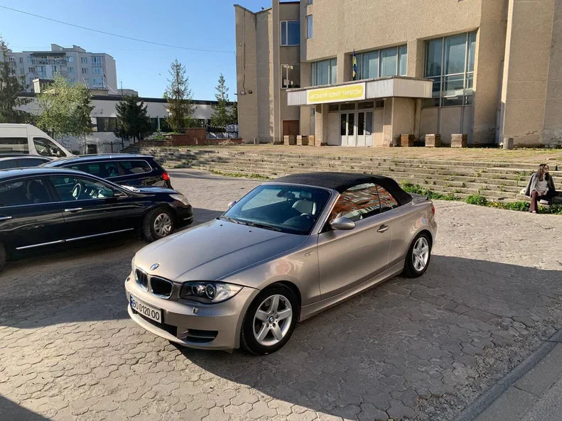 BMW 1 серія 2008 - 23