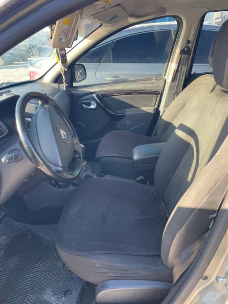 Dacia Duster 2011 - 8