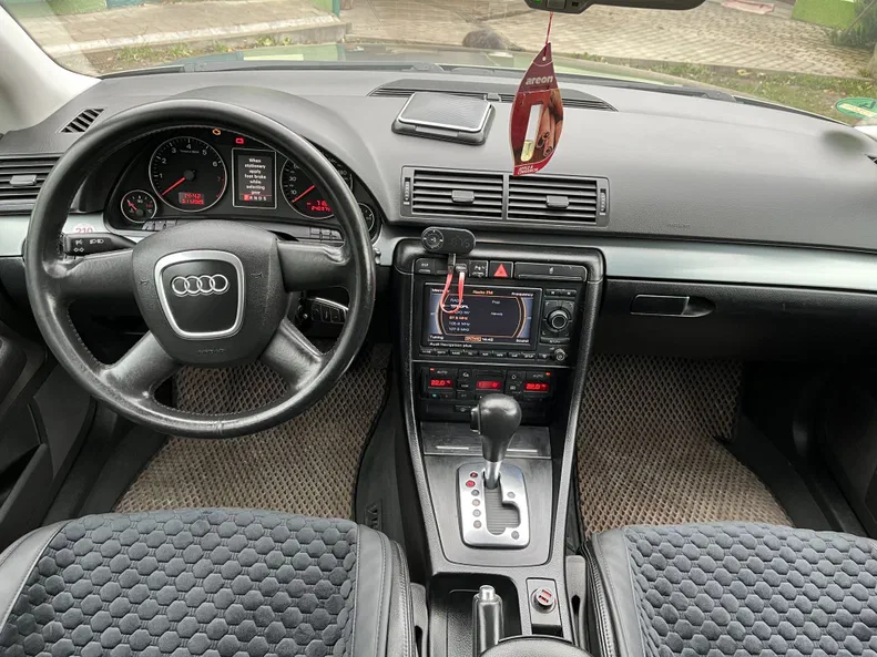 Audi A4 2005 - 11