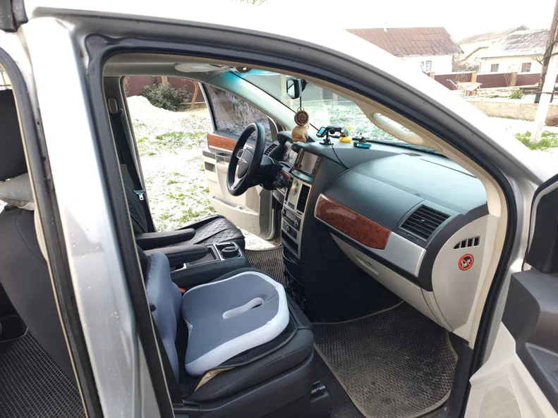 Chrysler Voyager 2008 - 13