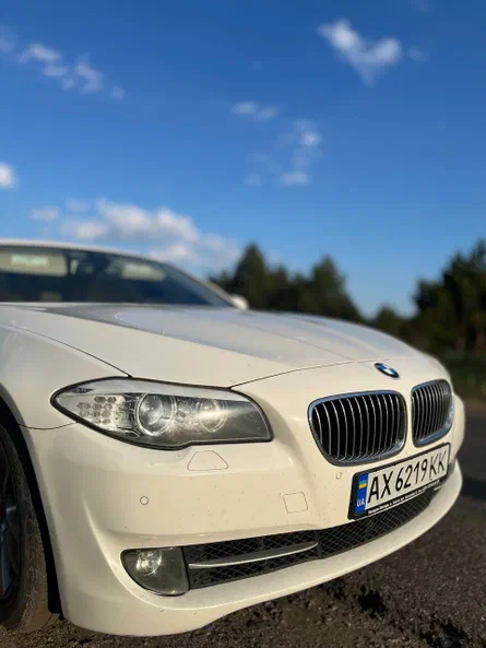 BMW 5 серія 2012 - 7