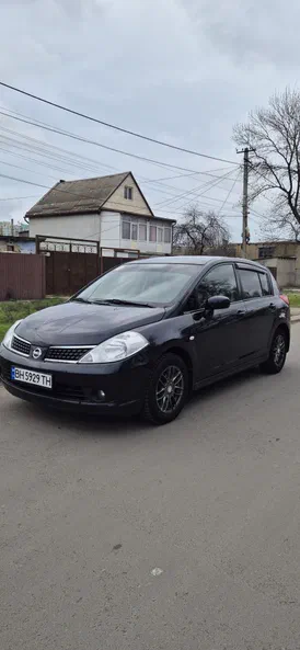 Nissan Tiida 2008
