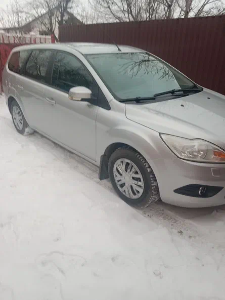 Ford Focus 2010 - 1