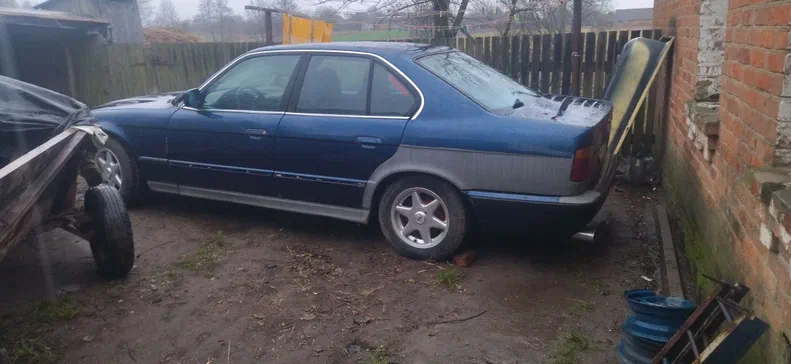 BMW 5 серія 1989 - 5