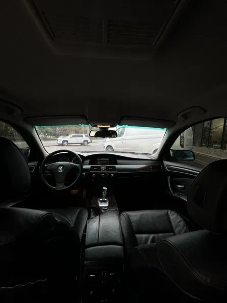 BMW 5 серія 2008 - 15