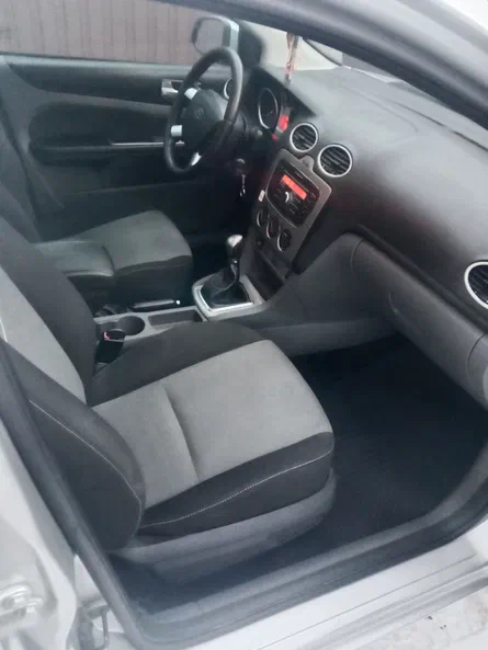 Ford Focus 2010 - 14