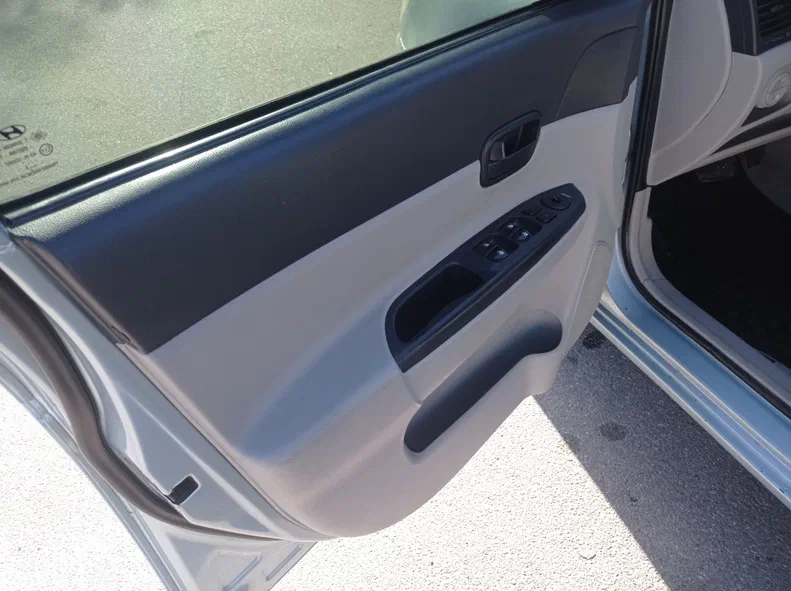 Hyundai Accent 2008 - 8