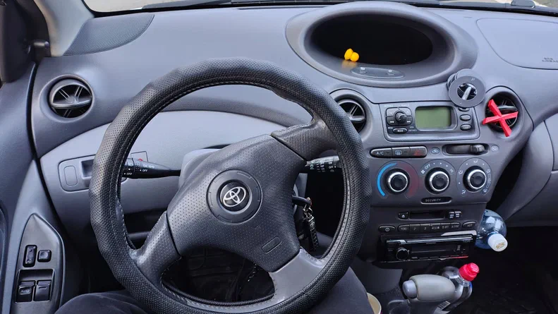 Toyota Yaris 2002 - 7