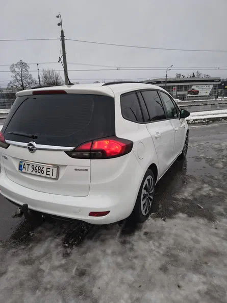 Opel Zafira 2014 - 9