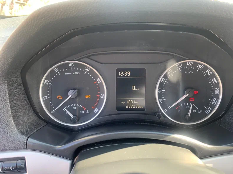 Skoda Octavia 2009 - 9