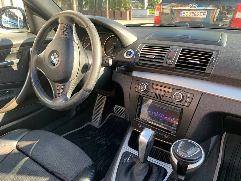 BMW 1 серія 2008 - 18
