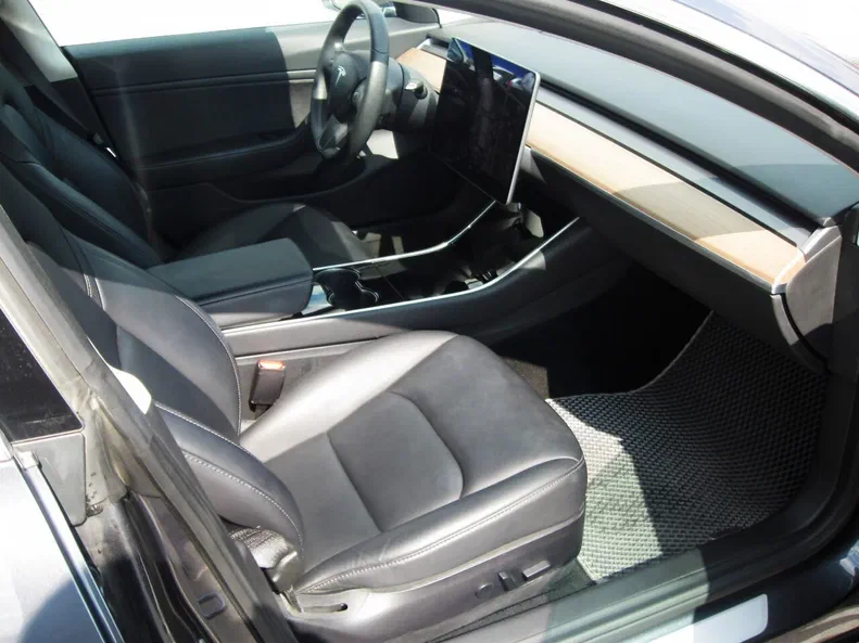 Tesla Model 3 2018 - 8