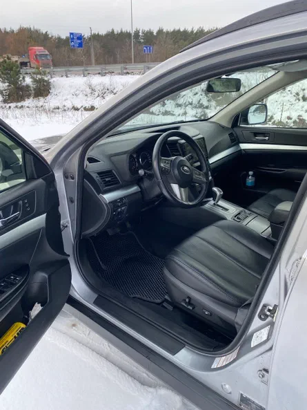 Subaru Outback 2011 - 6