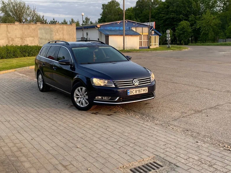 Volkswagen Passat 2011 - 5