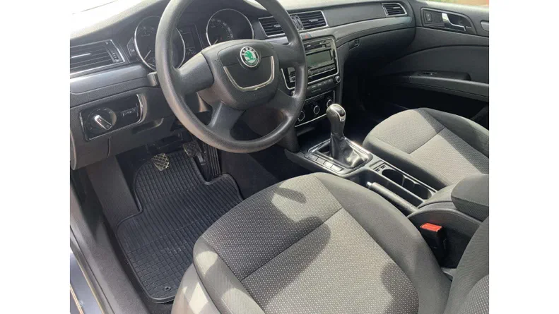 Skoda Superb 2008 - 9