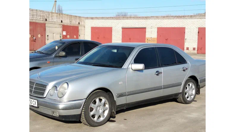 Mercedes-Benz E-Класс 1998