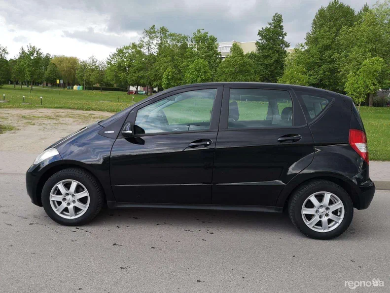 Mercedes-Benz А-Клас 2011 - 19