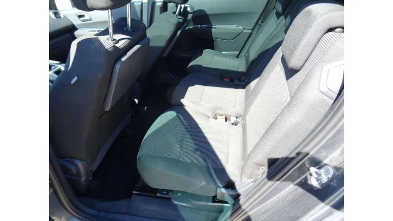 Peugeot 4008 2010 - 5