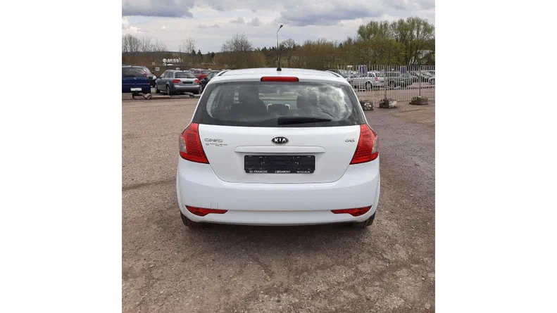 Kia Ceed 2011