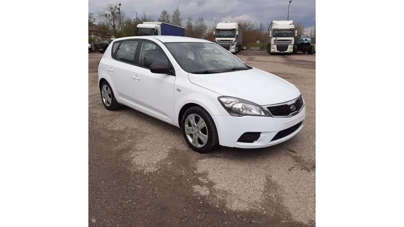 Kia Ceed 2011