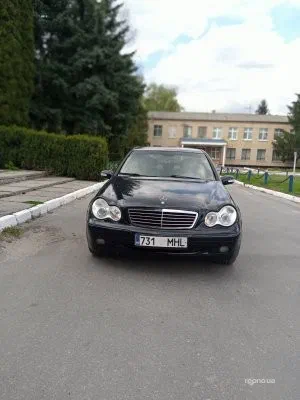 Mercedes-Benz 220 (W187) 2001