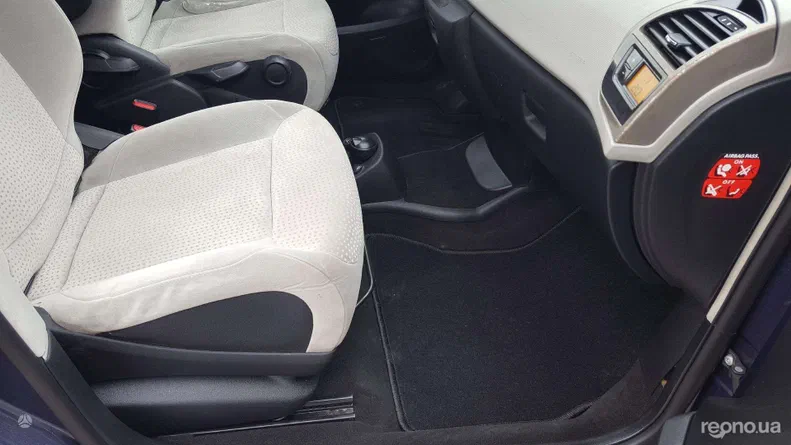 Citroen C4 Picasso 2008 - 22