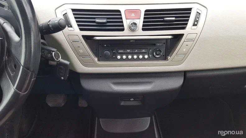 Citroen C4 Picasso 2008 - 16