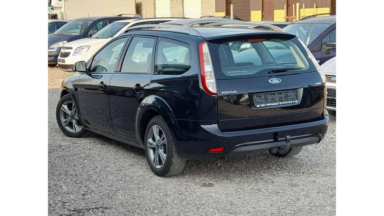 Ford Focus 2010 - 6