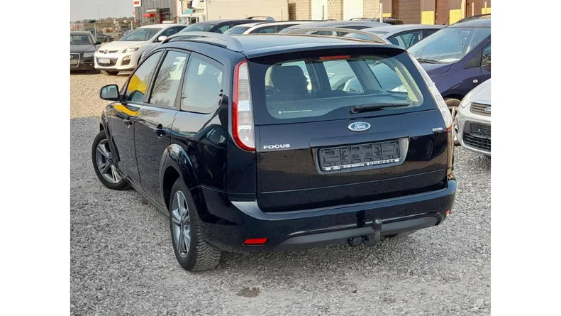 Ford Focus 2010 - 5
