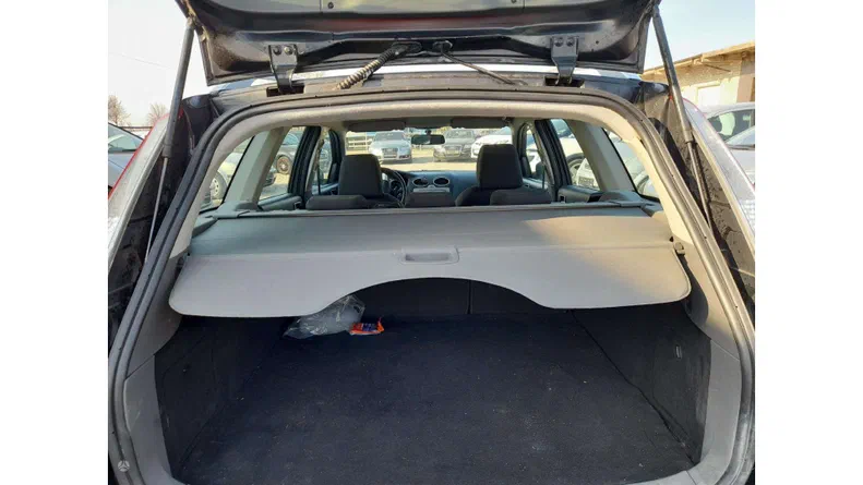 Ford Focus 2010 - 21