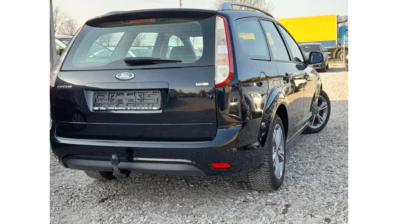 Ford Focus 2010 - 10