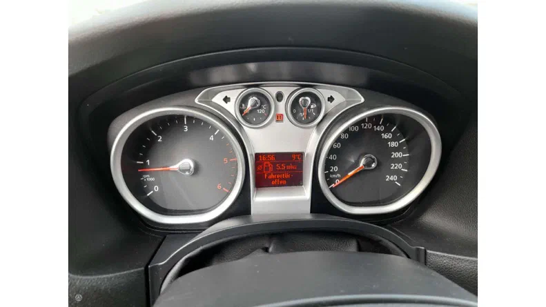 Ford Focus 2010 - 16