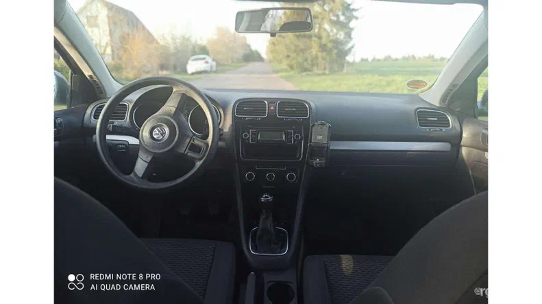 Volkswagen Golf 2010 - 6